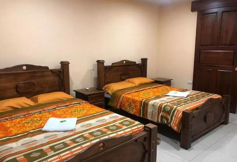 Majatalo Hospedaje Adrimaran