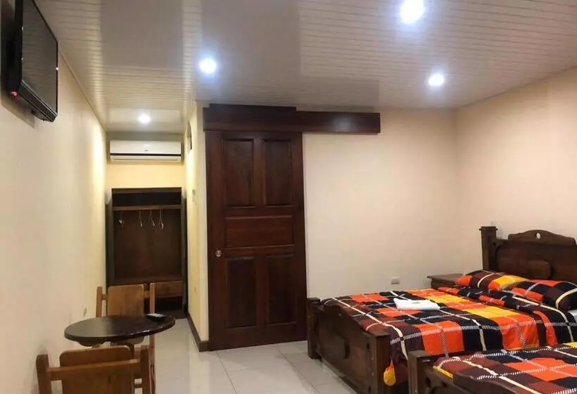 Majatalo Hospedaje Adrimaran