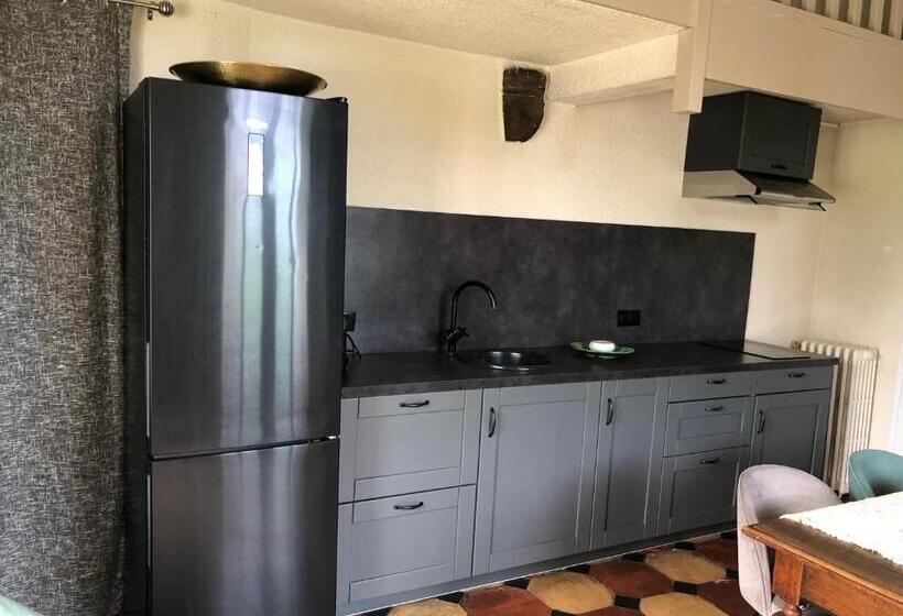 Пансион Le Domaine De Camblanes