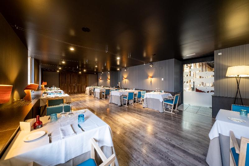 Отель Castilla Termal Burgo De Osma