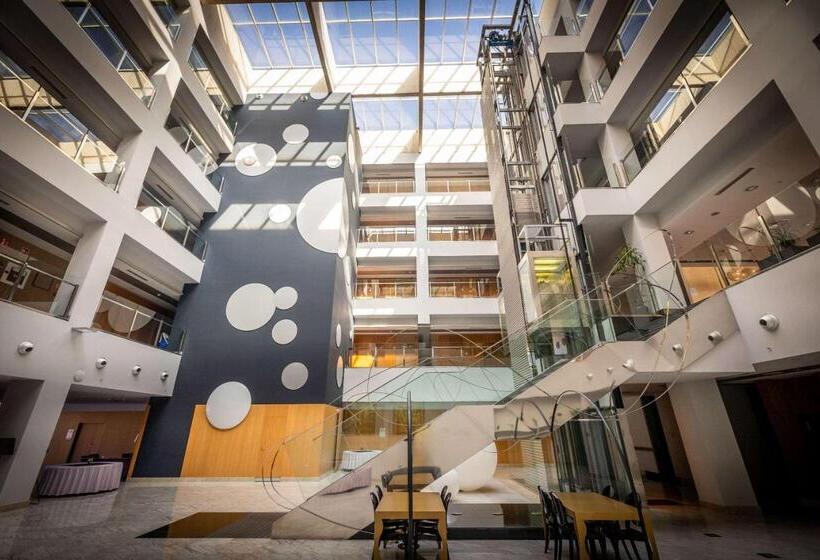 Ciudad De Ponferrada, Ascend Hotel Collection