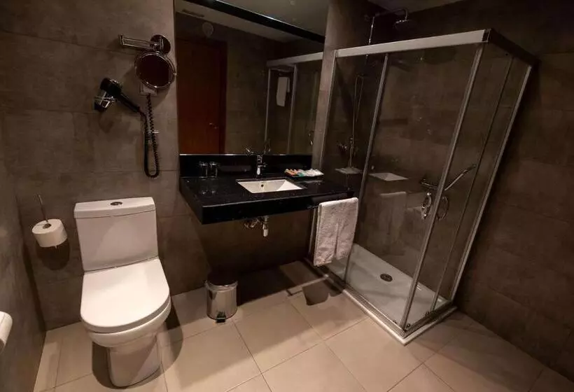 Ciudad De Ponferrada, Ascend Hotel Collection