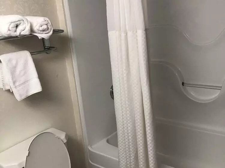 Hotelli Clarion Pointe Charleston  West Ashley