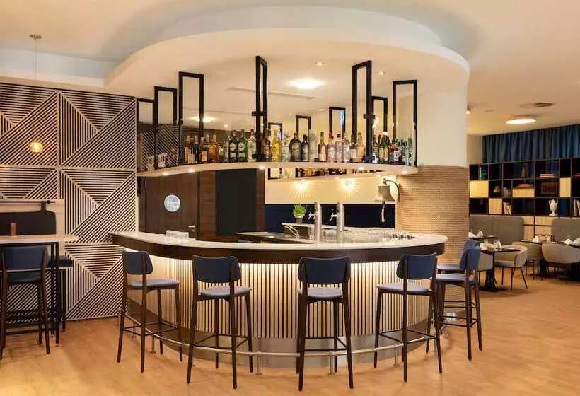 Hotel Courtyard By Marriott Bremen