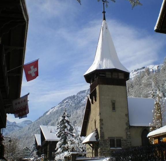 בית מלון כפרי Des Alpes