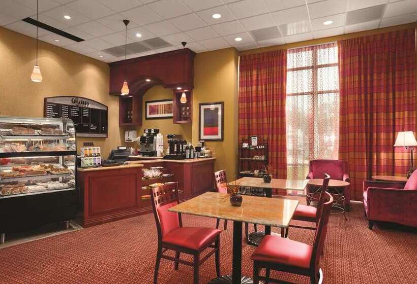 酒店 Embassy Suites By Hilton E Peoria Riverfront Conf Center
