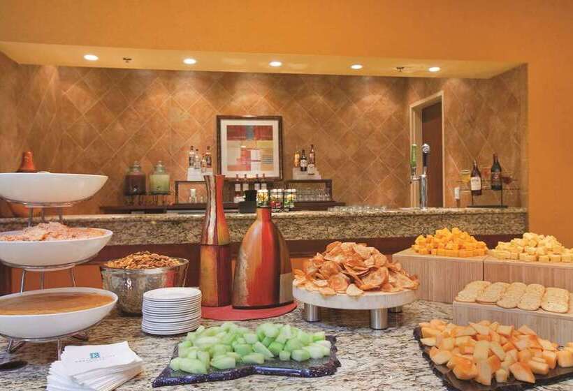 酒店 Embassy Suites By Hilton E Peoria Riverfront Conf Center