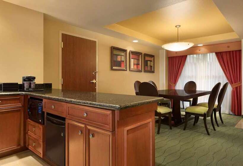 酒店 Embassy Suites By Hilton E Peoria Riverfront Conf Center