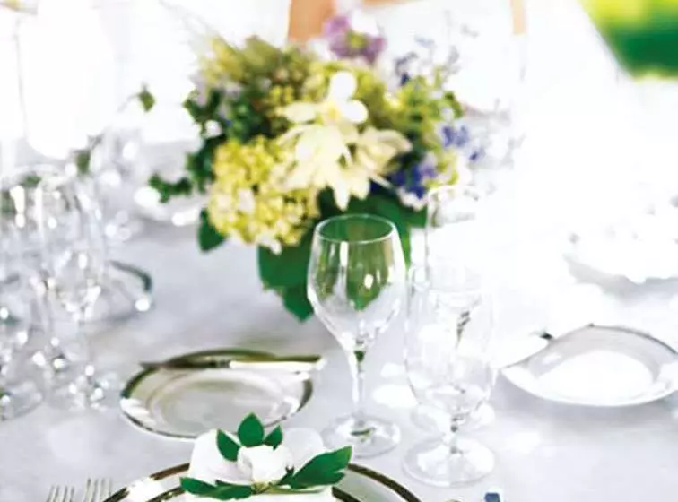 Hotelli Embassy Suites By Hilton Fort Myers Estero