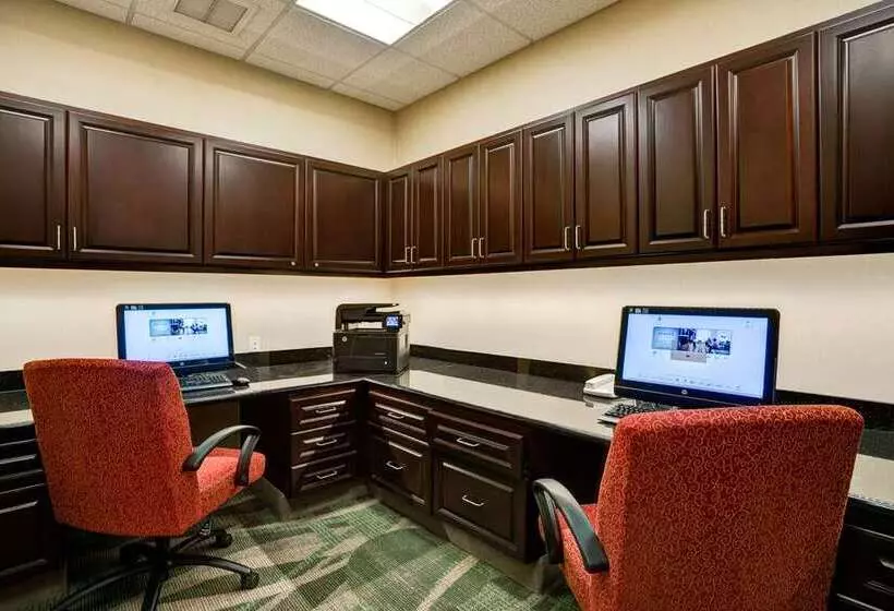 Hotelli Embassy Suites By Hilton Fort Myers Estero