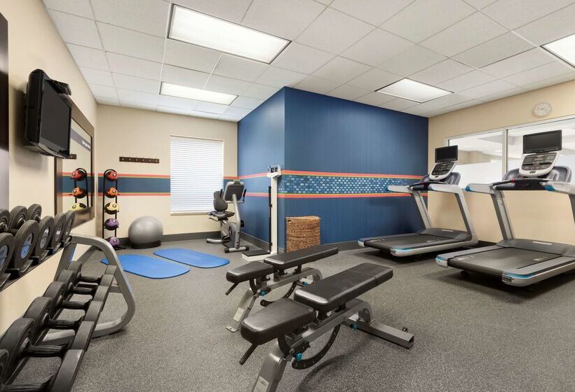 فندق Hampton Inn & Suites Herndon Reston