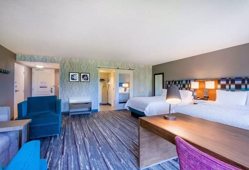 בית מלון כפרי Hampton Inn & Suites Herndon Reston