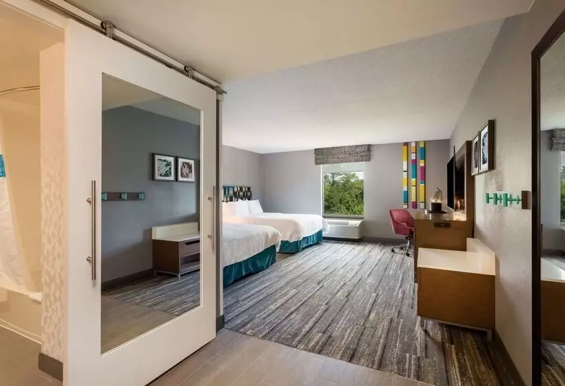 בית מלון כפרי Hampton Inn & Suites Herndon Reston