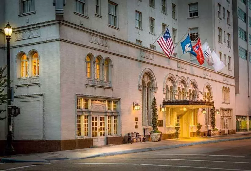 هتل Hilton Baton Rouge Capitol Center