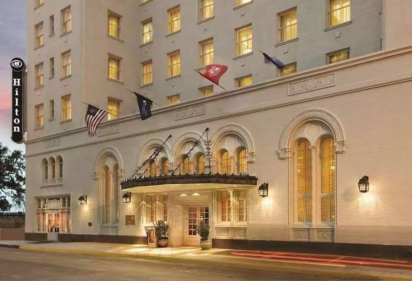 هتل Hilton Baton Rouge Capitol Center