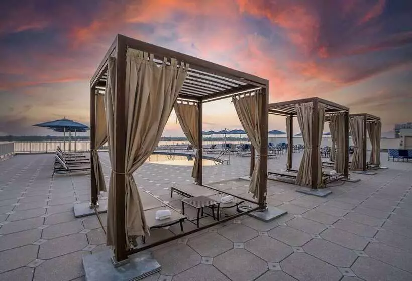 هتل Hilton Baton Rouge Capitol Center