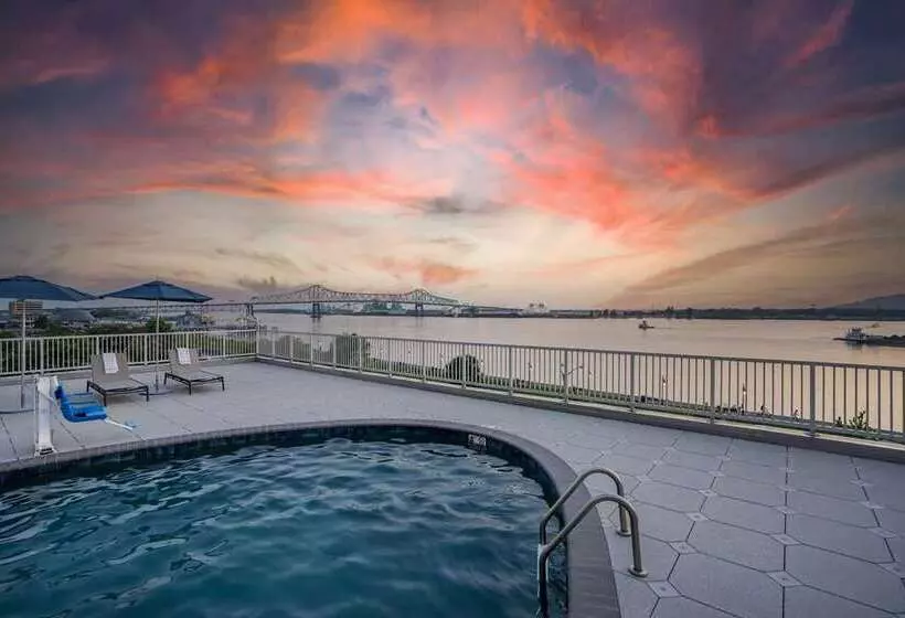 هتل Hilton Baton Rouge Capitol Center