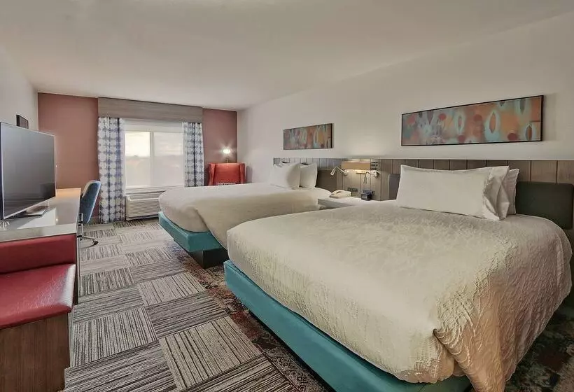 هتل Hilton Garden Inn Albuquerque / Journal Center