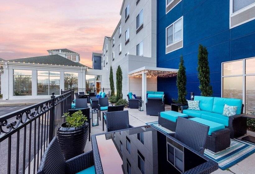 Отель Hilton Garden Inn Albuquerque / Journal Center