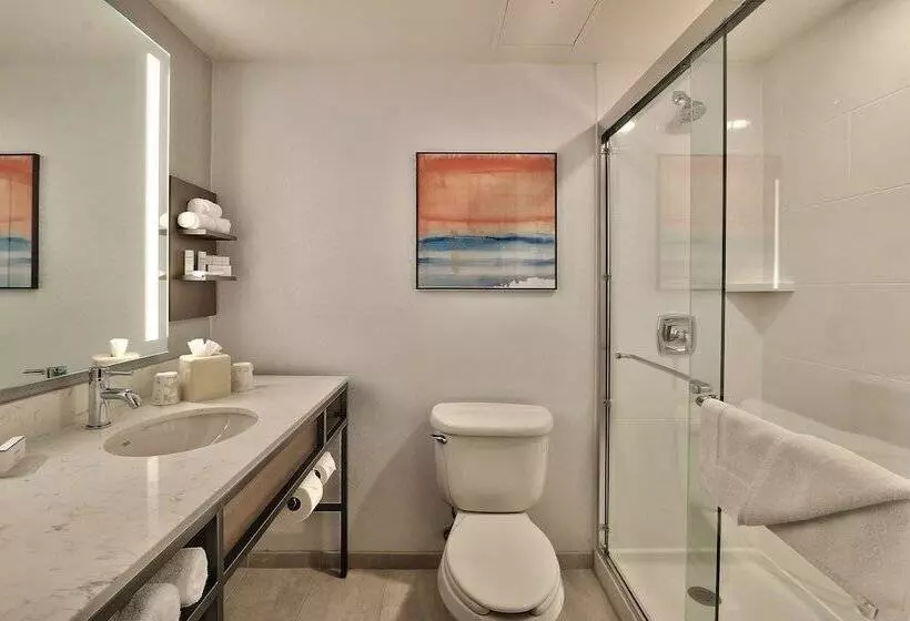 هتل Hilton Garden Inn Albuquerque / Journal Center