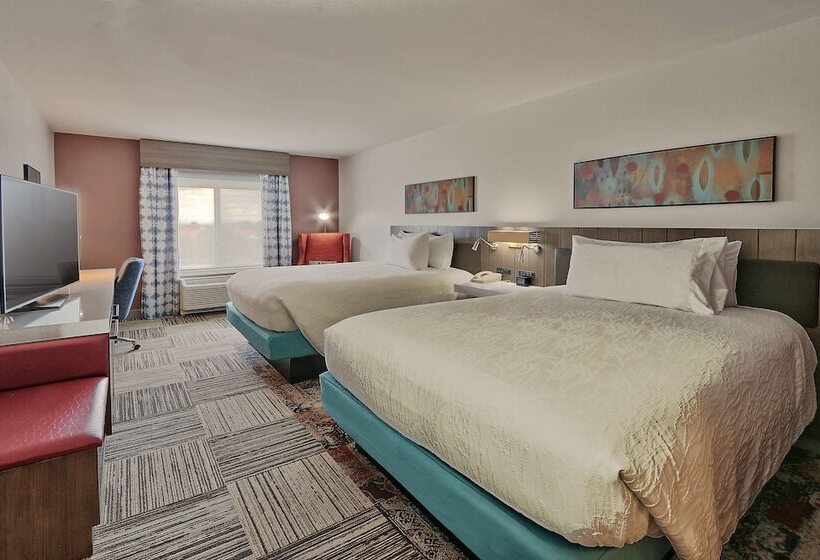 Отель Hilton Garden Inn Albuquerque / Journal Center