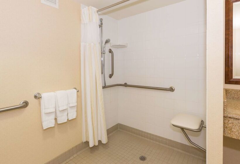 فندق Hilton Garden Inn Buffalo Airport