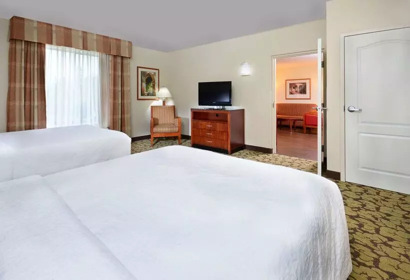هتل Hilton Garden Inn Raleigh Capital Blvd I540