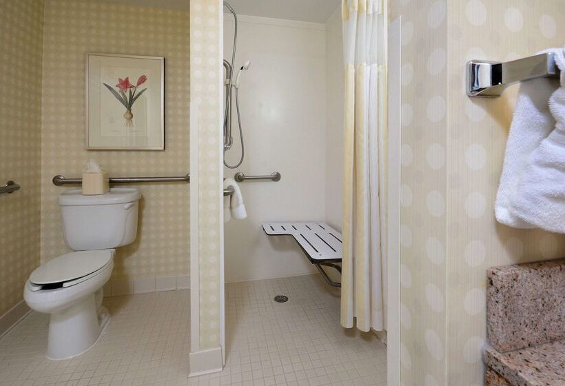 فندق Hilton Garden Inn Raleigh Capital Blvd I540