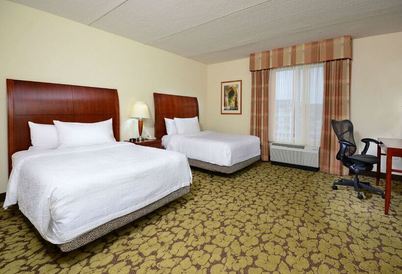 فندق Hilton Garden Inn Raleigh Capital Blvd I540