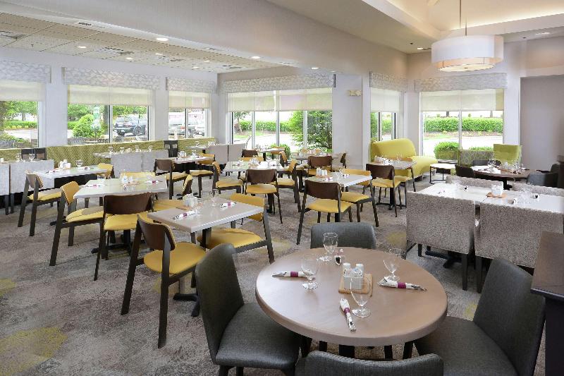 فندق Hilton Garden Inn Raleigh Capital Blvd I540