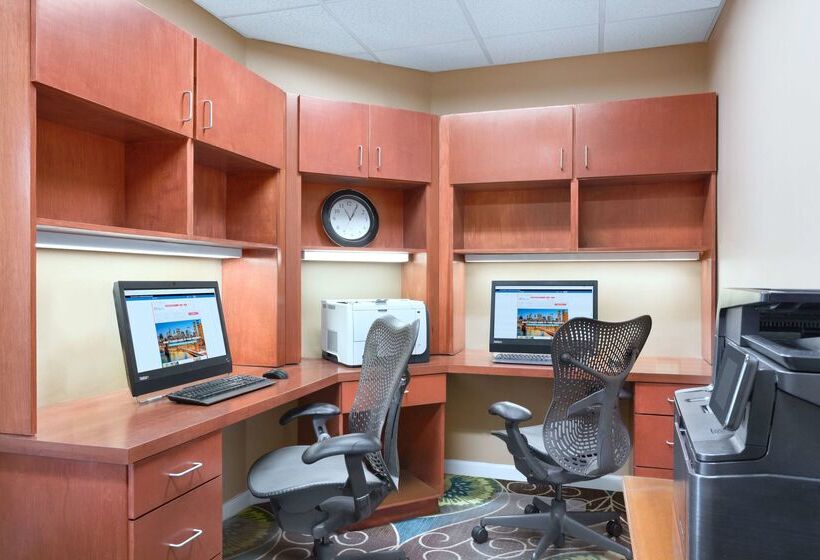 فندق Hilton Garden Inn Tuscaloosa