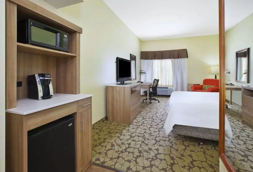 فندق Hilton Garden Inn Wichita