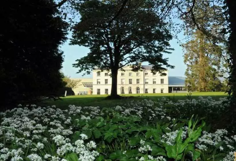 酒店 Farnham Estate Spa And Golf Resort