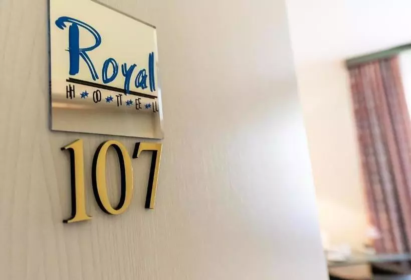 酒店 Royal