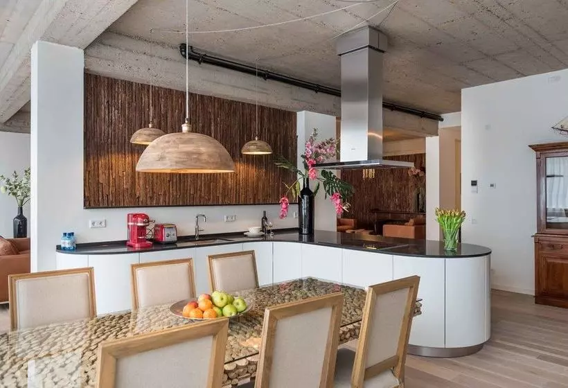 Htel Serviced Apartments Amsterdam Buitenveldert