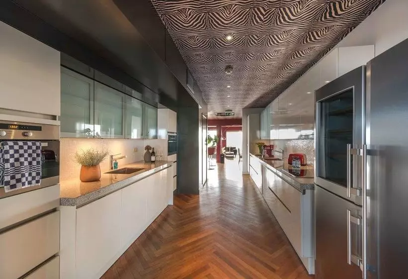 Htel Serviced Apartments Amsterdam Buitenveldert