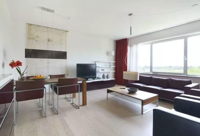 Htel Serviced Apartments Amsterdam Buitenveldert