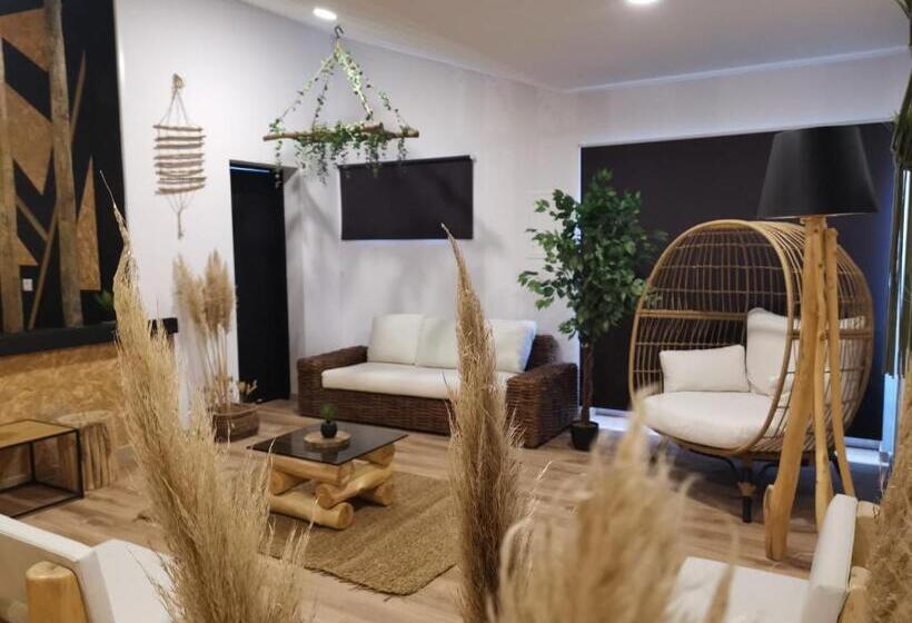 مبيت وإفطار Atlantic Nature Beach House