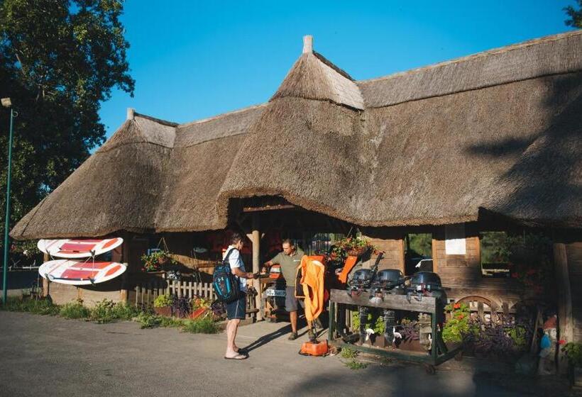 住宿加早餐  Kormorán Panzió