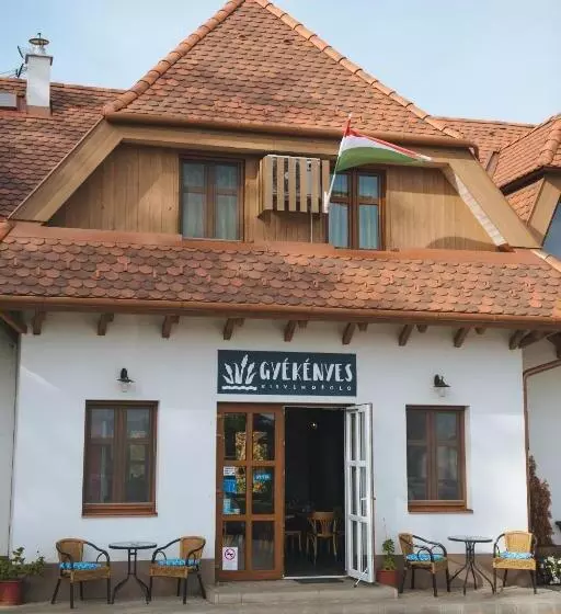 Aamiaismajoitus (B&B) Kormorán Panzió