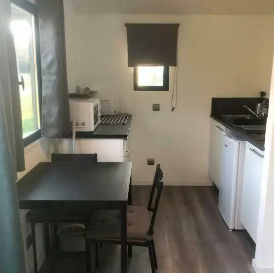 Aamiaismajoitus (B&B) Le Clos De Launay