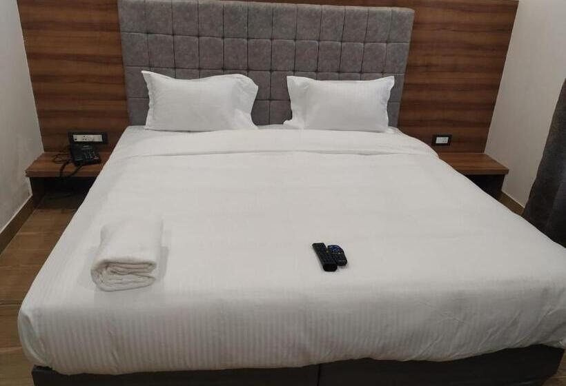 هتل Global Inn Gold Lucknow