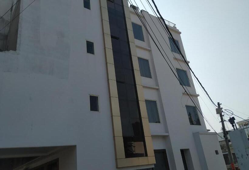 هتل Global Inn Gold Lucknow