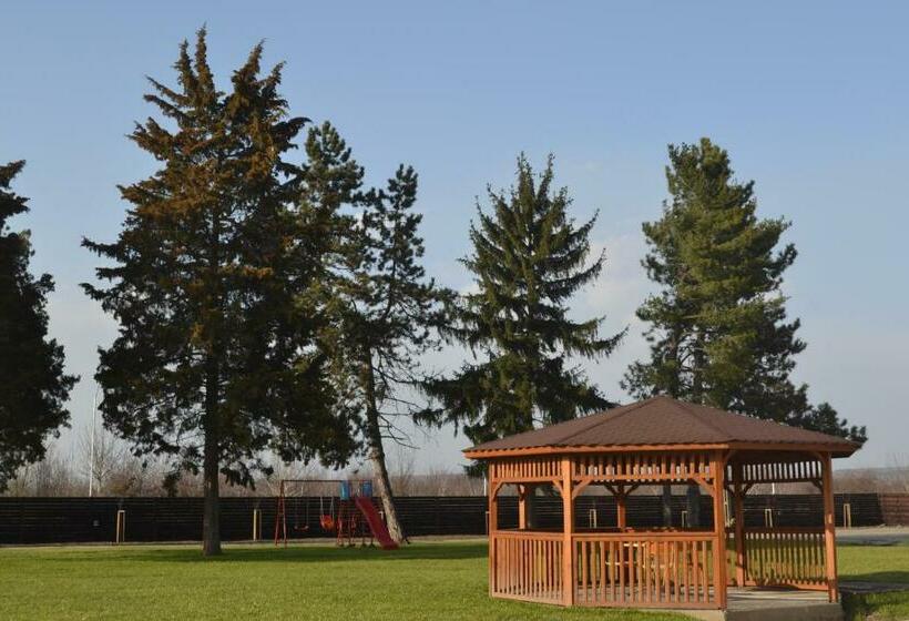 ホテル Jianca Pensiune Agroturistică