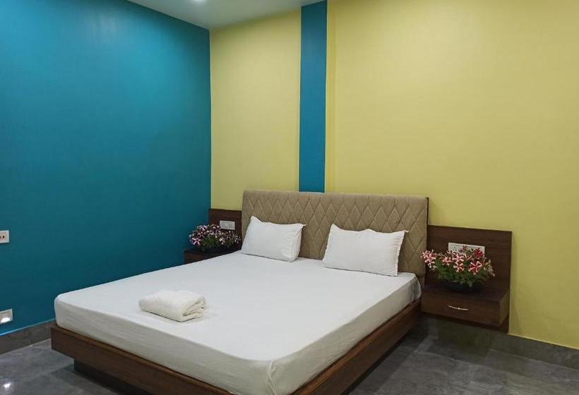 Hotel Atithya Resort