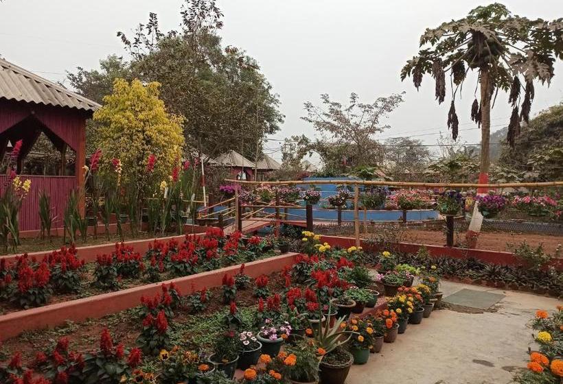 Hotel Atithya Resort