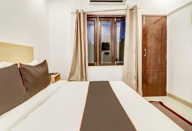 호텔 Collection O 79138 Collection O  Premier Inn