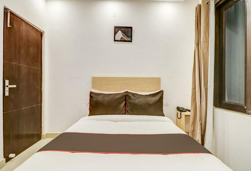 호텔 Collection O 79138 Collection O  Premier Inn