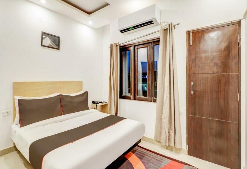 호텔 Collection O 79138 Collection O  Premier Inn