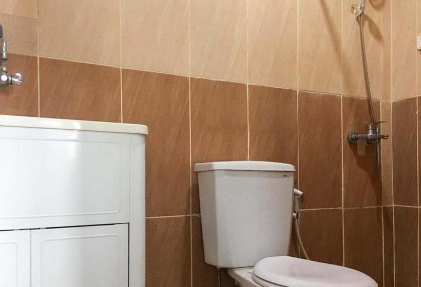 בית מלון כפרי Reddoorz @ Citraland Surabaya